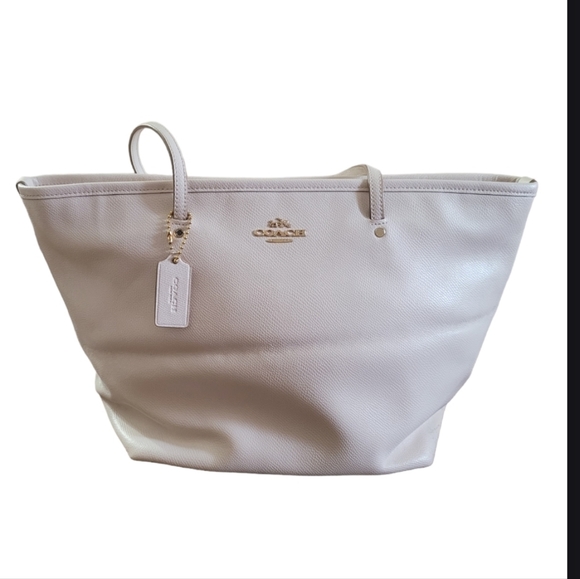 Coach Handbags - Coach bag